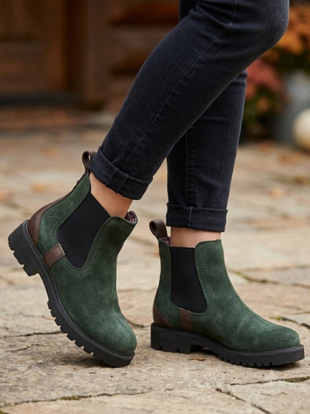 Ariat Ladies Wexford Lug Waterproof Forest Night Suede Chelsea Boots - Size 9B